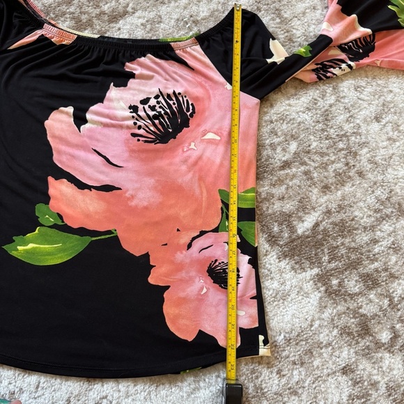 Frank Lyman Design Black/Pink Floral Flowy Blouse wear art bell sleeve size 8 - Picture 6 of 7